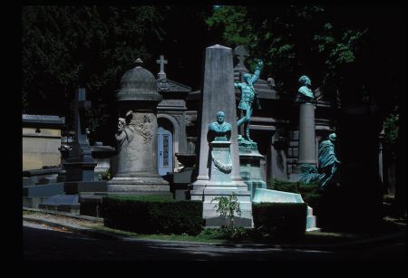 lachaise56